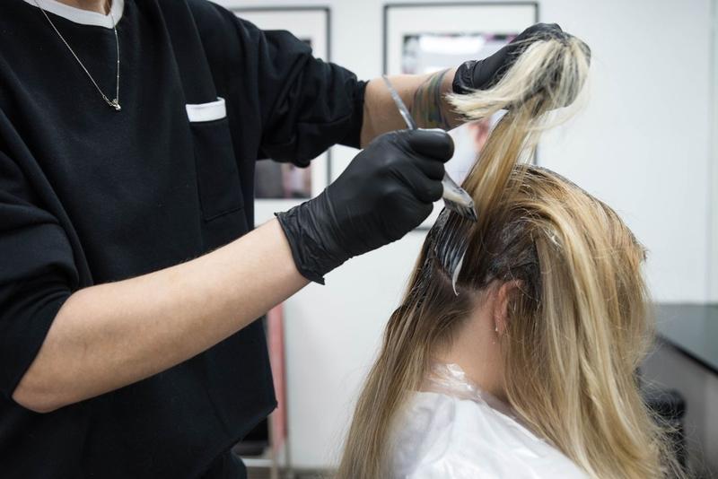 Przygotowanie włosów do farbowania