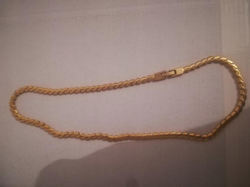 Co kryje się za oznaczeniem 18kgp na lancuszku? Sprawdzamy!