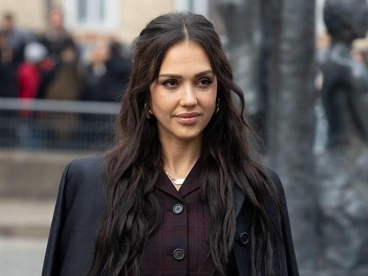 Fryzury dla wąskiej twarzy