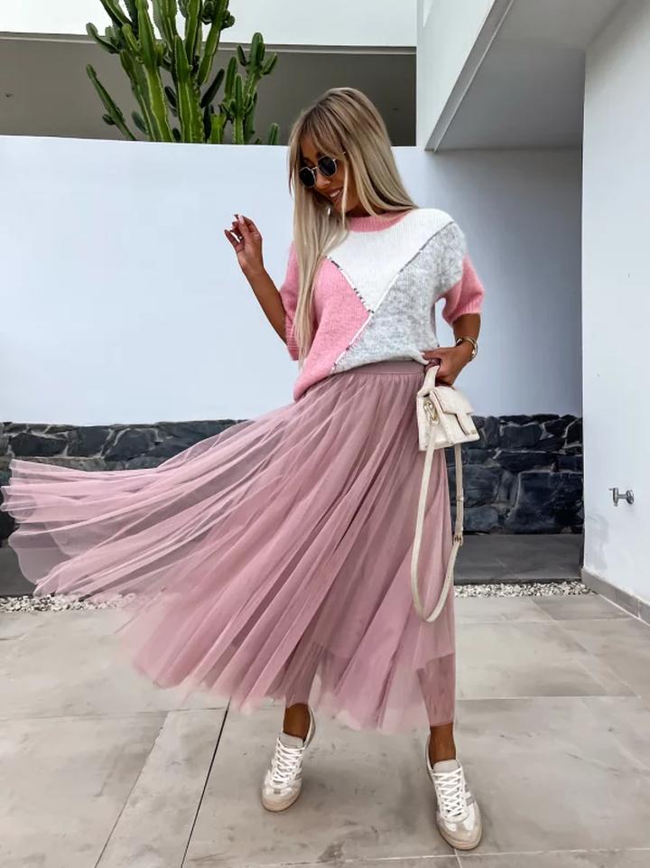 Dodatki do tiulowej spódnicy