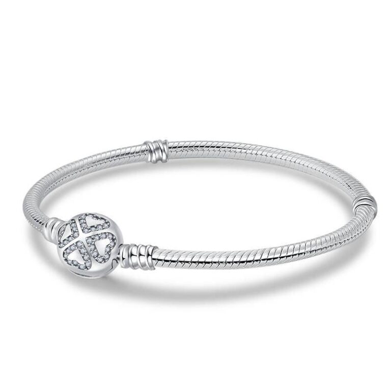 Czy charmsy Pandora idealnie komponują się z bransoletkami Apart? Sprawdzamy!